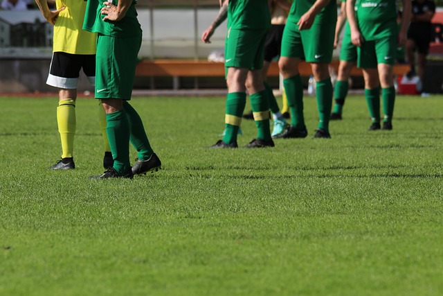 通过宣传 通过宣传